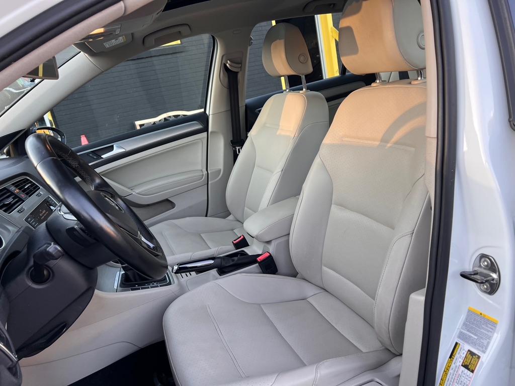 Volkswagen Golf TSI S 6A 2015