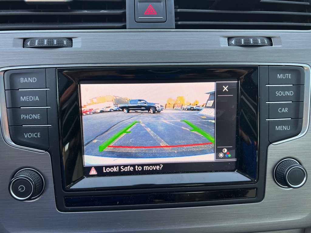 Volkswagen Golf TSI S 6A 2015