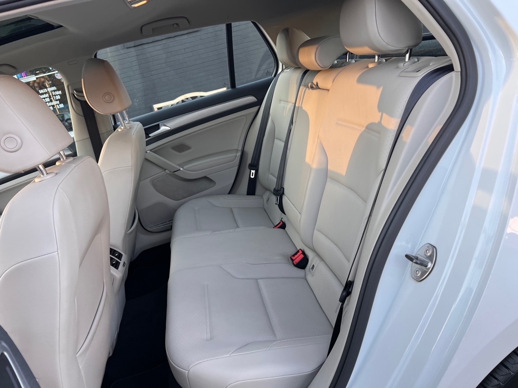 Volkswagen Golf TSI S 6A 2015