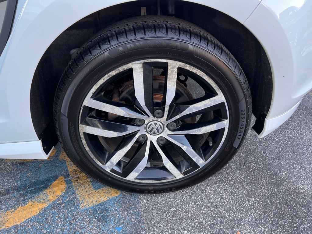 Volkswagen Golf TSI S 6A 2015