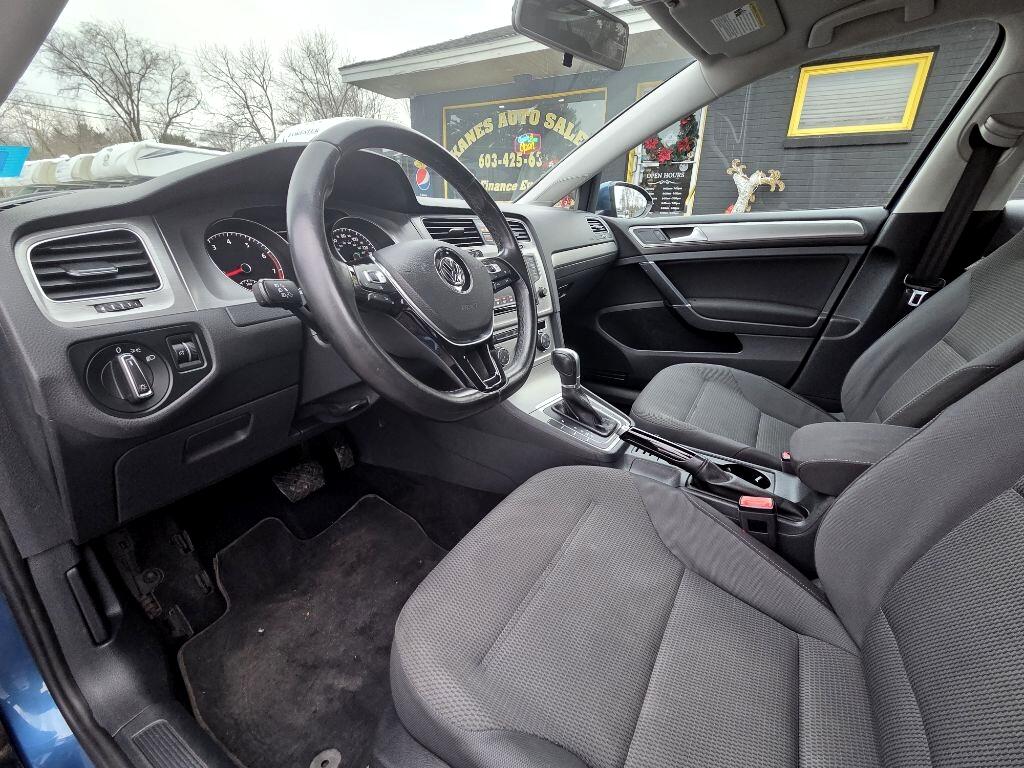 Volkswagen Golf TSI SE 6A 2016