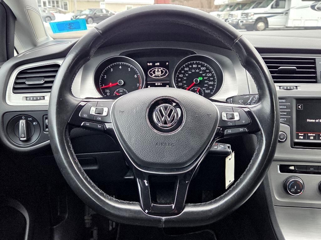 Volkswagen Golf TSI SE 6A 2016