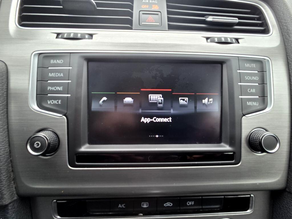 Volkswagen Golf TSI SE 6A 2016