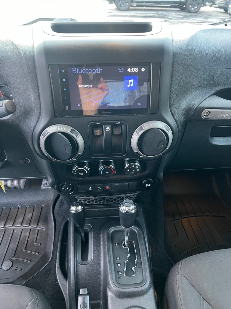 Jeep Wrangler Sport 4WD 2016