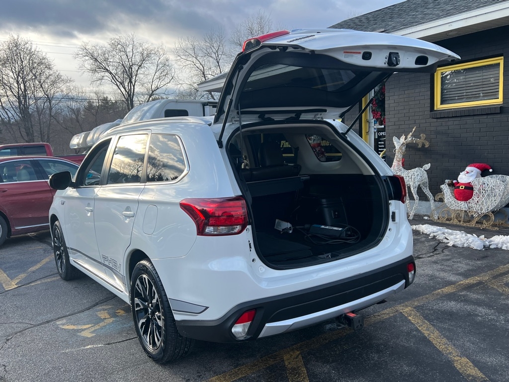 Mitsubishi Outlander PHEV SEL 2018