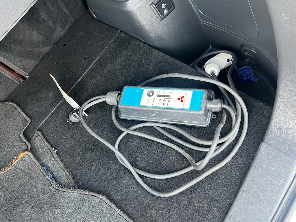 Mitsubishi Outlander PHEV SEL 2018