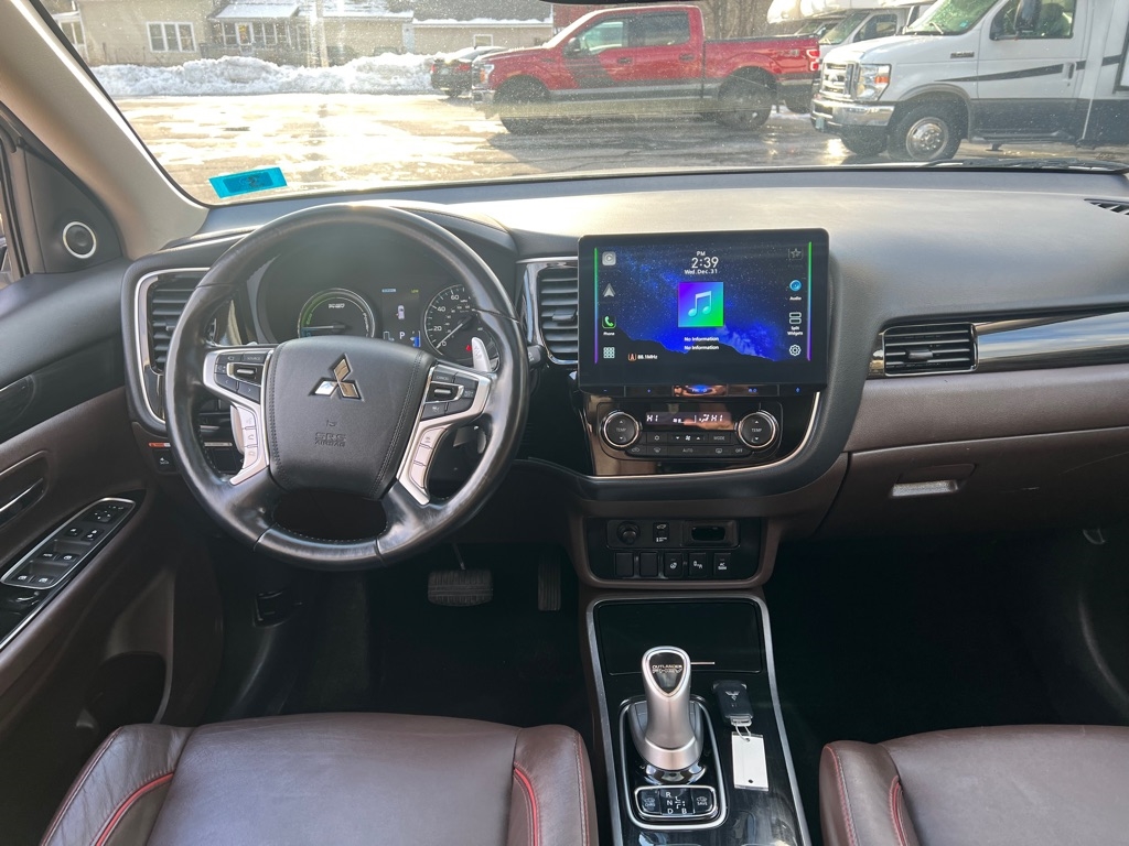 Mitsubishi Outlander PHEV SEL 2018