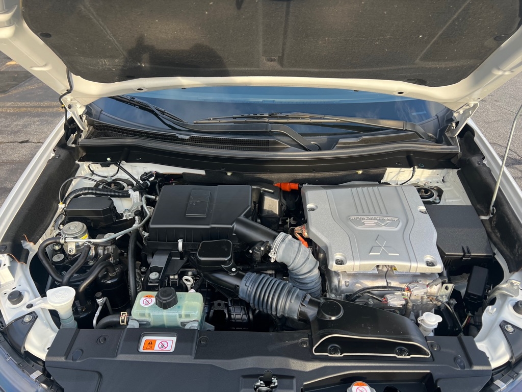 Mitsubishi Outlander PHEV SEL 2018