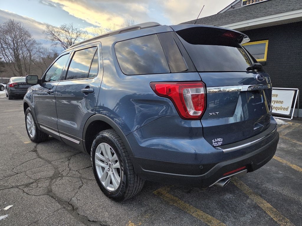 Ford Explorer XLT 4WD 2018