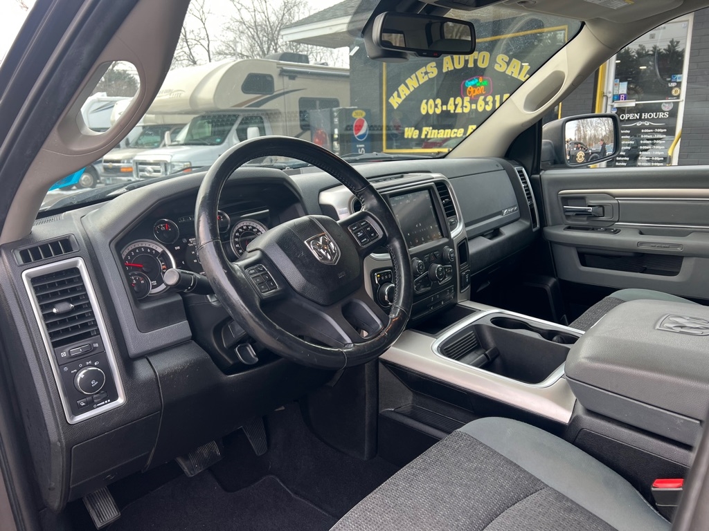 RAM 1500 Classic Tradesman Crew Cab SWB 4WD 2019