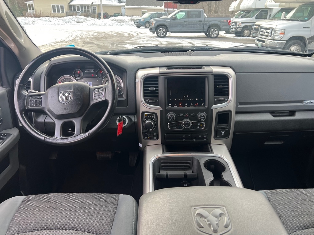 RAM 1500 Classic Tradesman Crew Cab SWB 4WD 2019