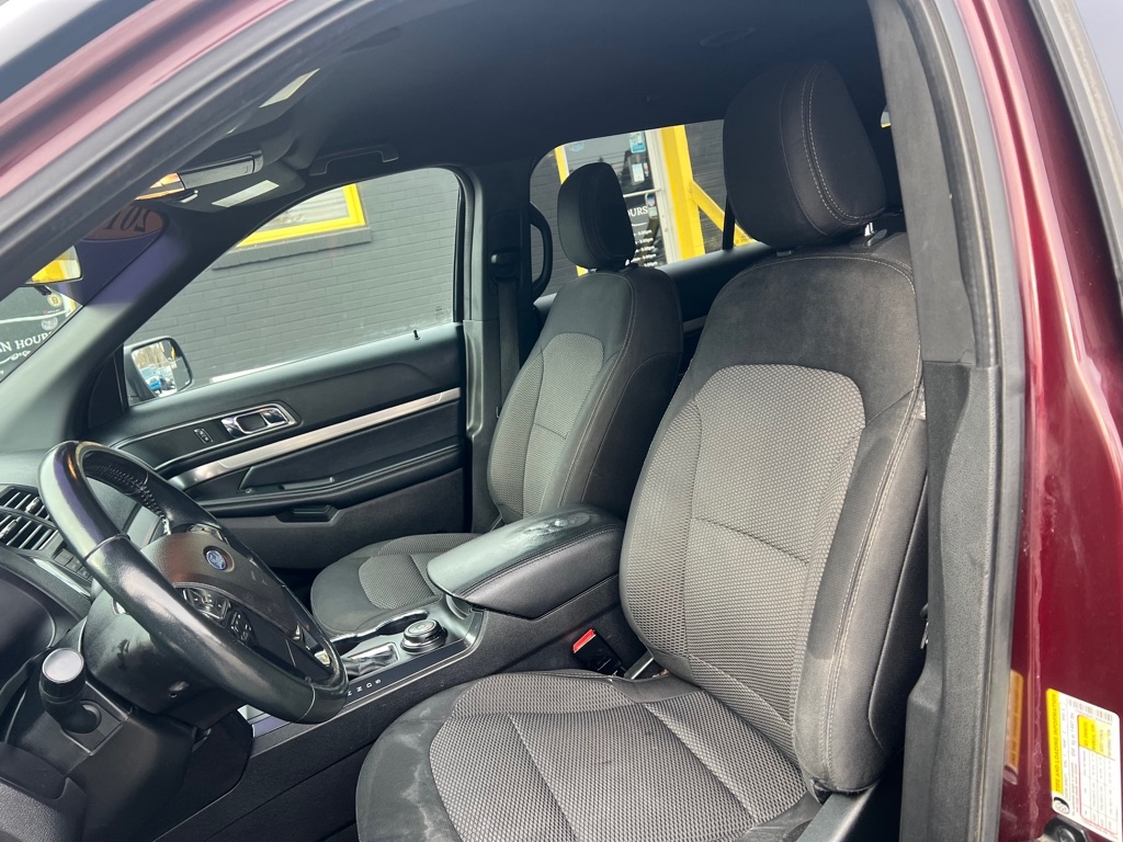 Ford Explorer XLT 4WD 2018