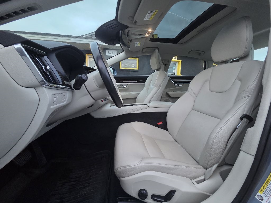 Volvo S90 T6 Momentum AWD 2017