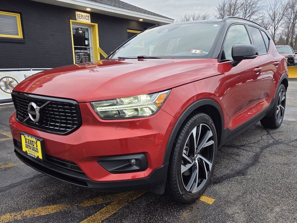 Volvo XC40 T5 R-Design AWD 2022