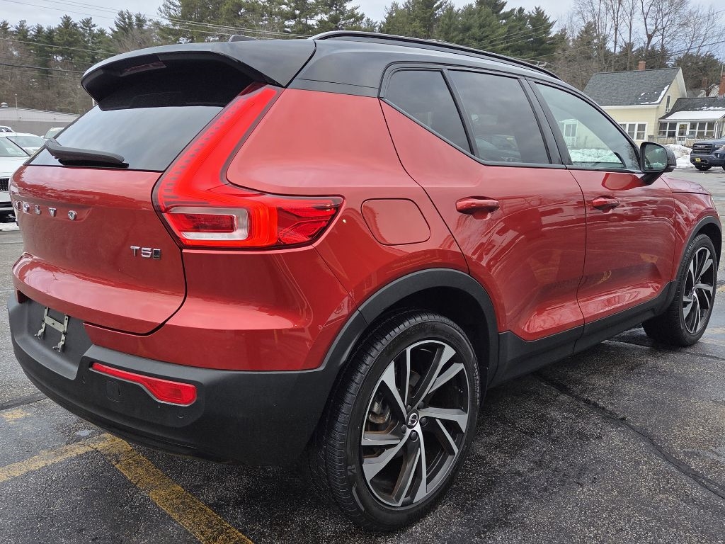 Volvo XC40 T5 R-Design AWD 2022
