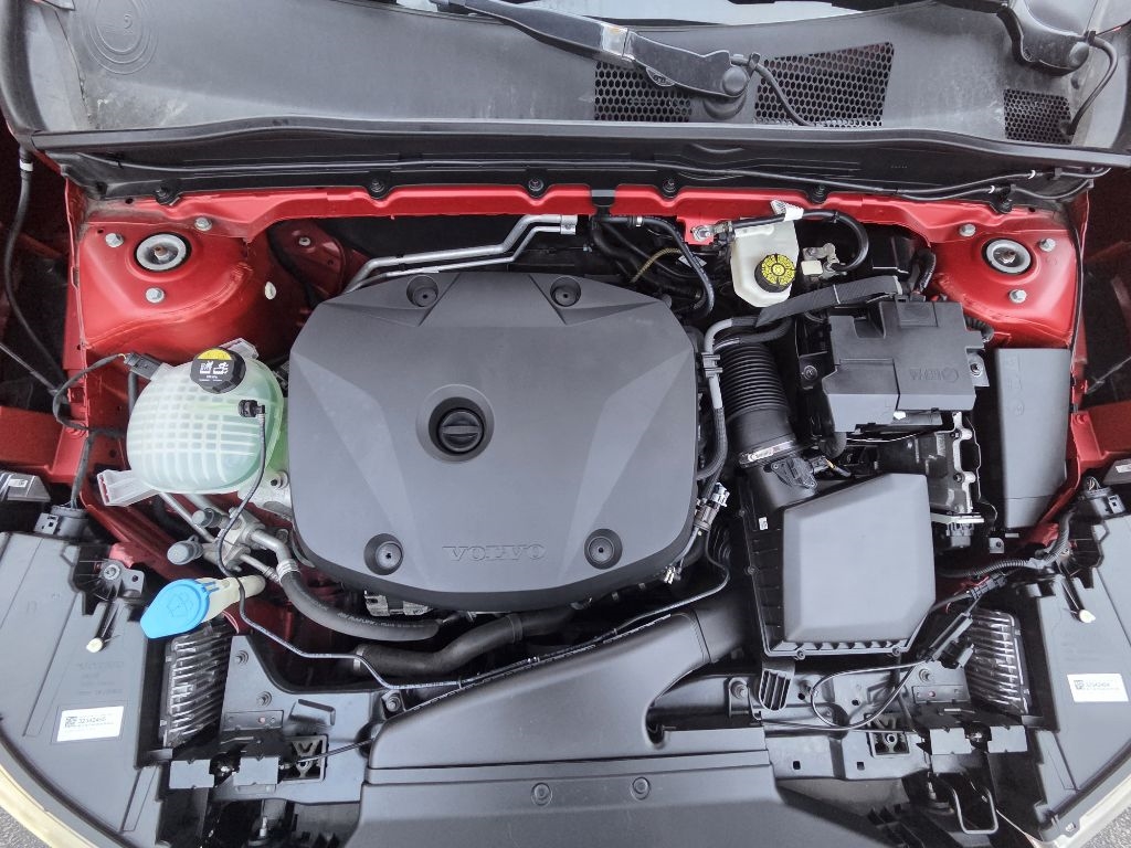 Volvo XC40 T5 R-Design AWD 2022