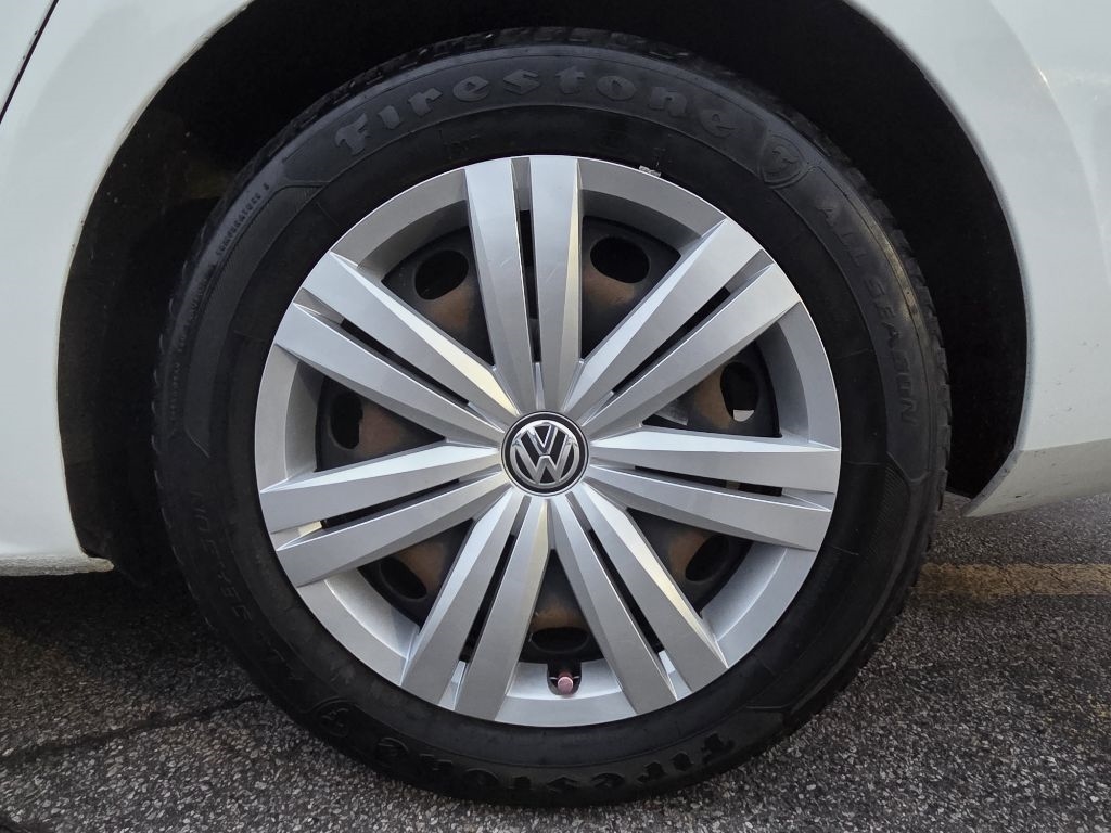 Volkswagen Jetta 1.4T S 6A 2017