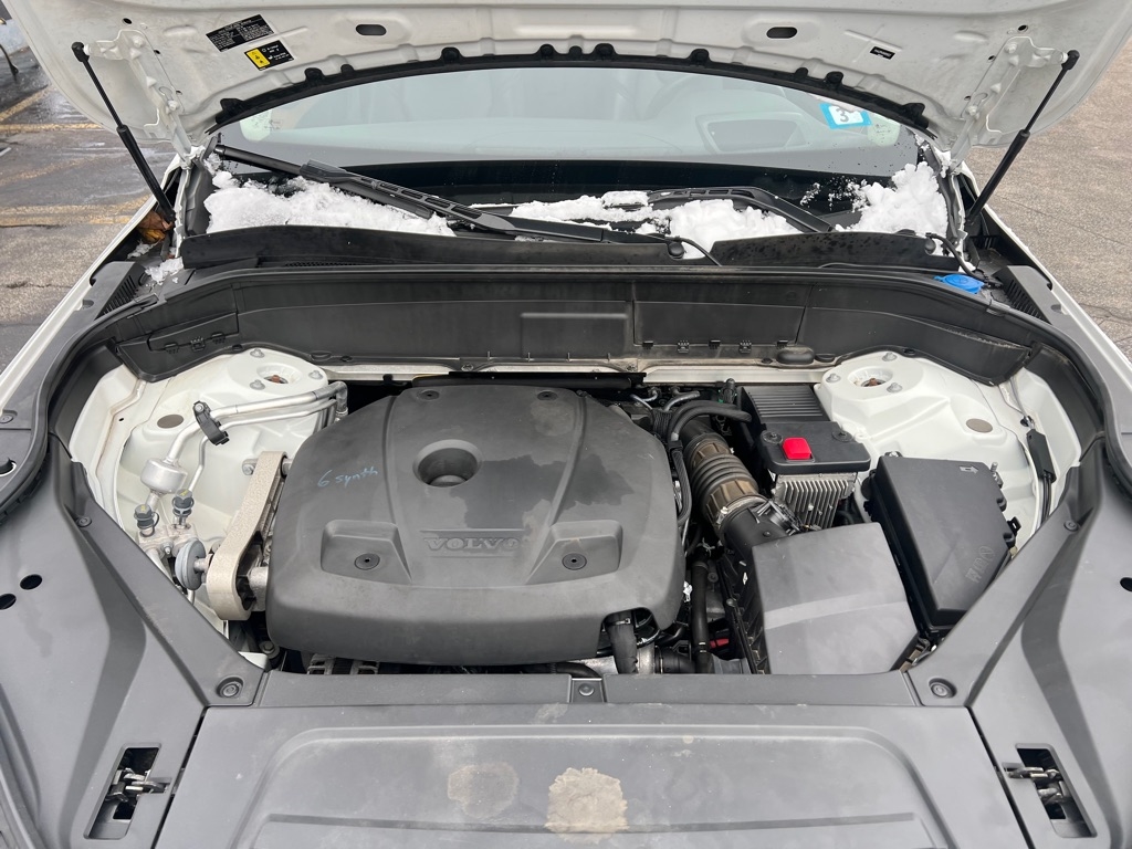 Volvo XC90 T6 Momentum AWD 2022