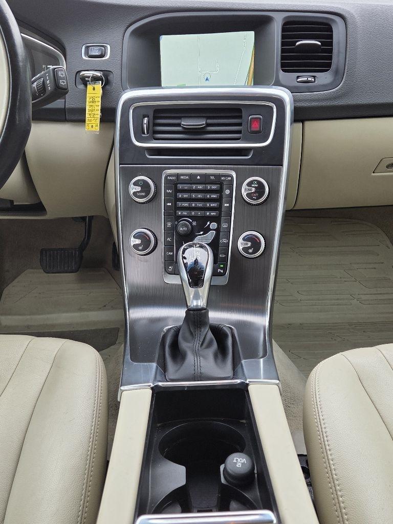 Volvo V60 T5 Drive-E Premier FWD 2016