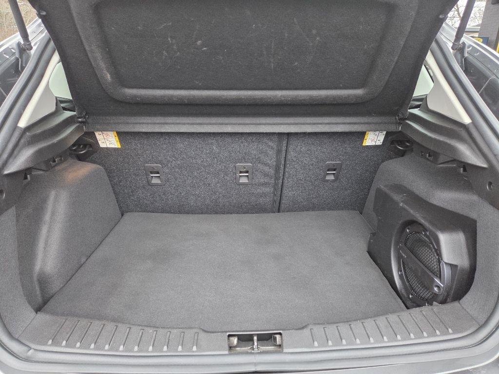 Ford Focus SEL Hatch 2018