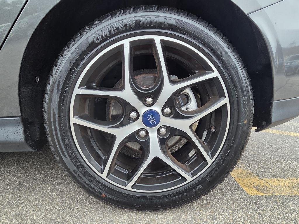 Ford Focus SEL Hatch 2018