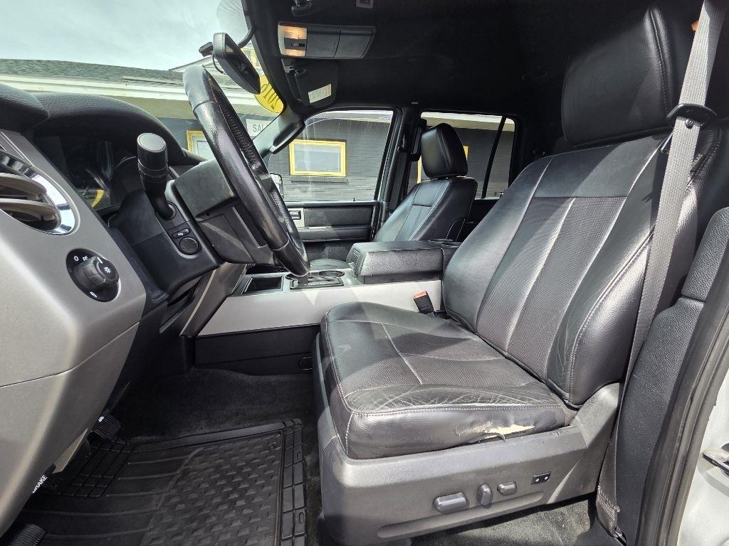 Ford Expedition XLT 4WD 2016