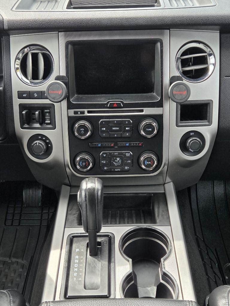 Ford Expedition XLT 4WD 2016