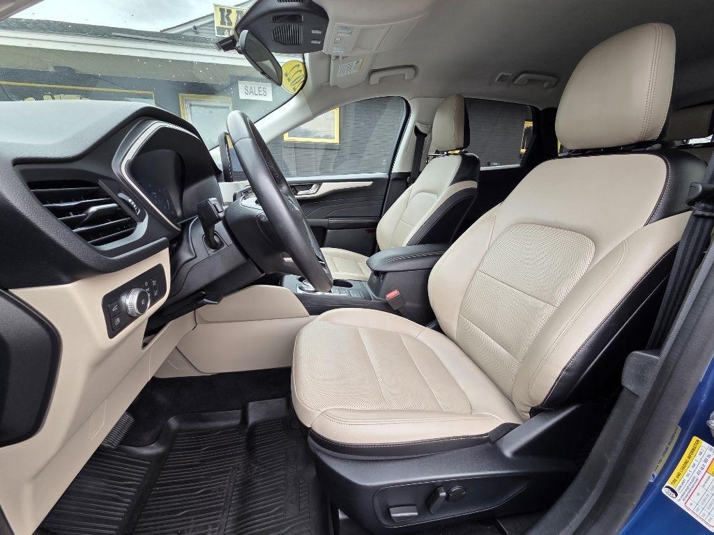 Ford Escape Hybrid SEL AWD 2022