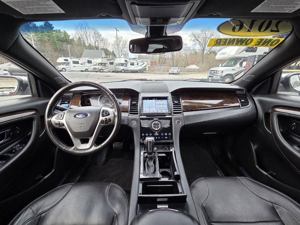 Ford Taurus Limited AWD 2016