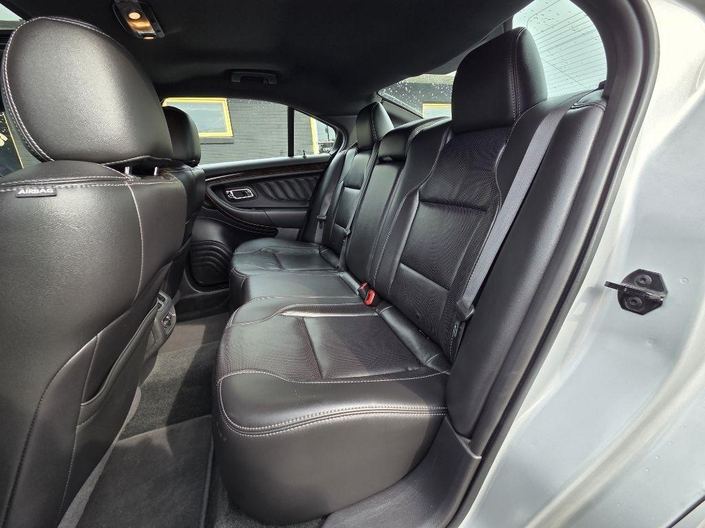 Ford Taurus Limited AWD 2016