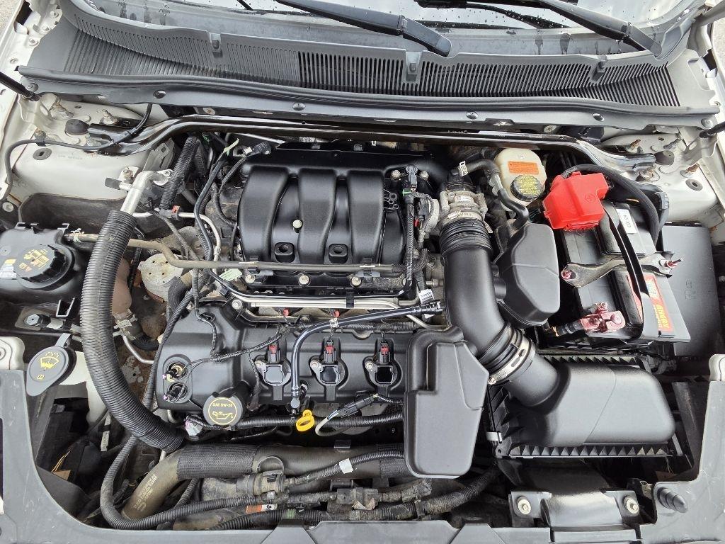 Ford Taurus Limited AWD 2016