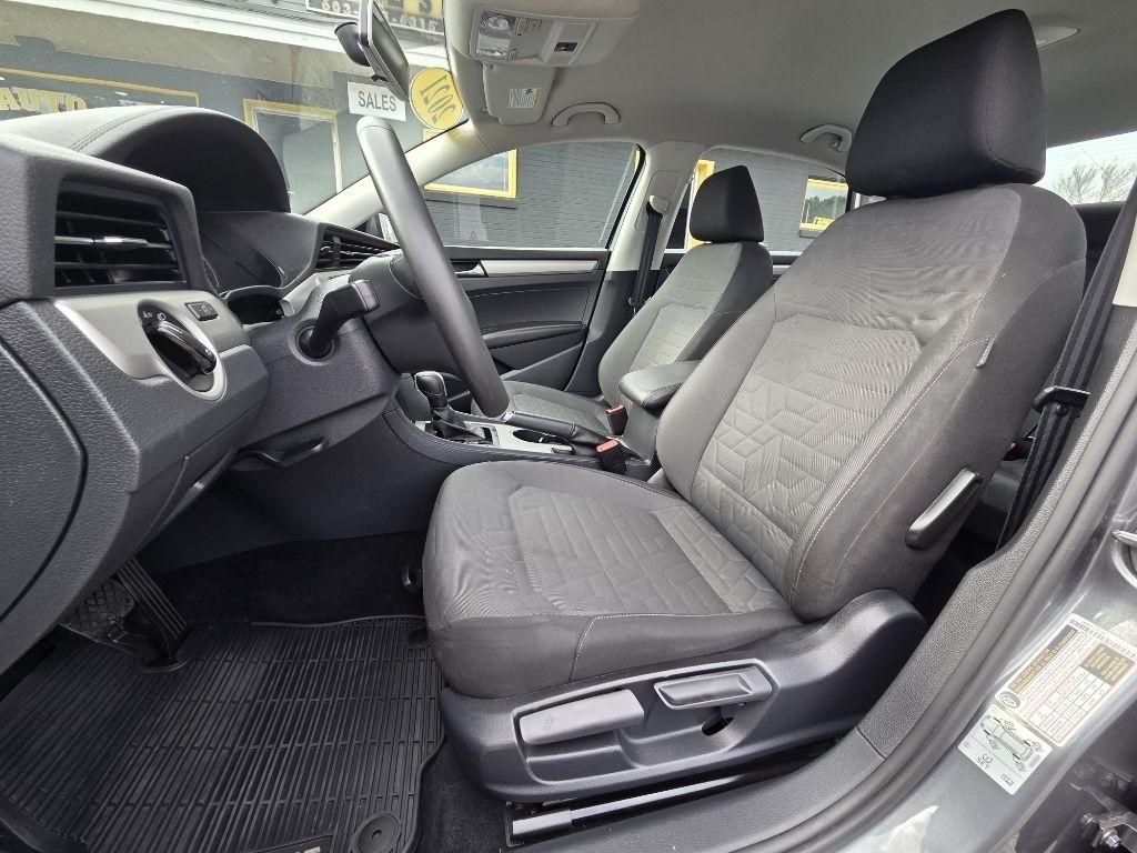 Volkswagen Passat S 2021