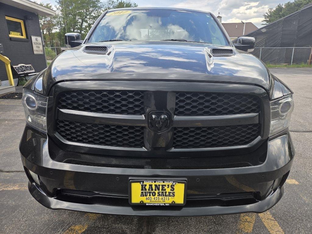 RAM 1500 Night 4x4 Crew Cab 5'7" Box 2017