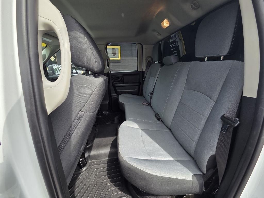 RAM 1500 Classic Tradesman Quad Cab 4WD 2021