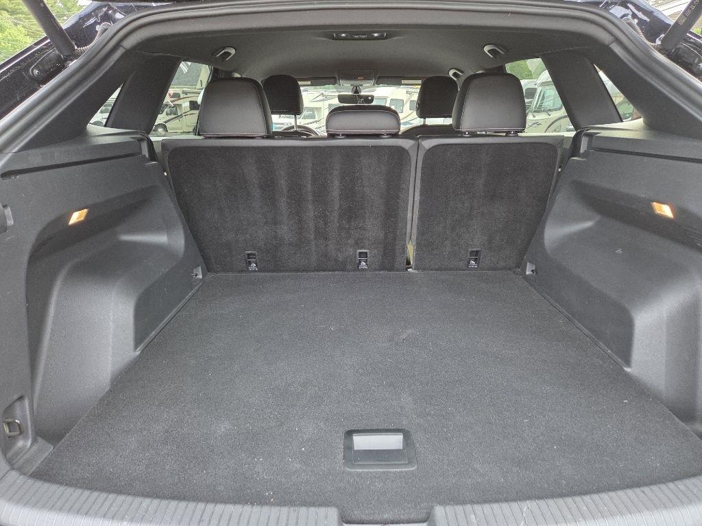 Volkswagen Atlas Cross Sport V6 SE w/Technology 4MOTION 2023