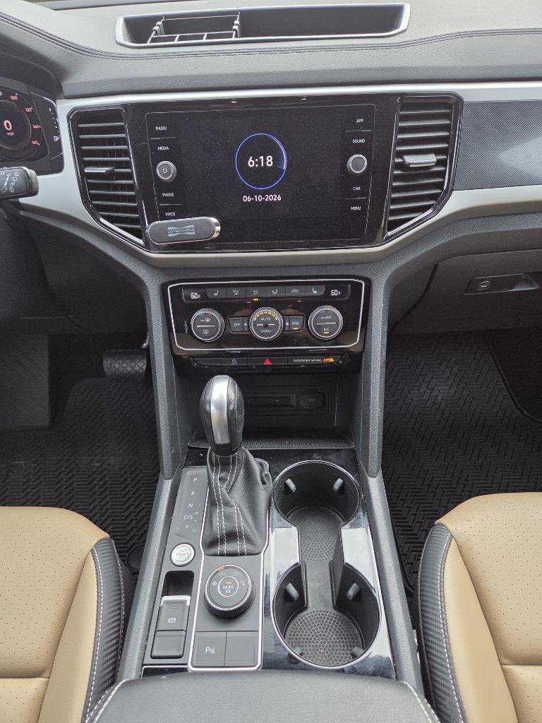 Volkswagen Atlas Cross Sport V6 SE w/Technology 4MOTION 2023