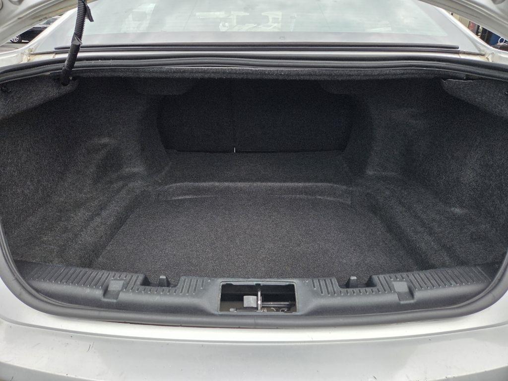 Ford Taurus Limited FWD 2018