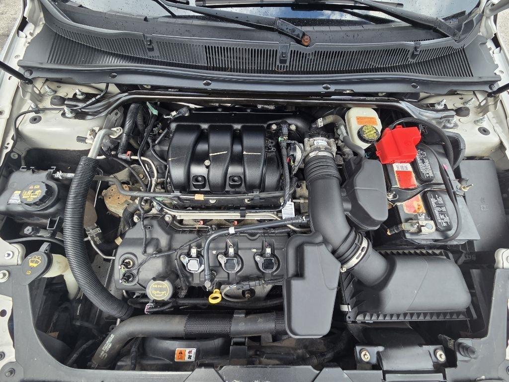 Ford Taurus Limited FWD 2018