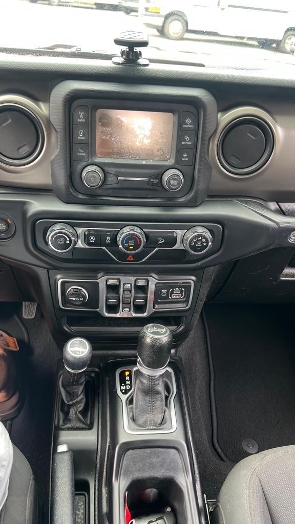 Jeep Wrangler Unlimited Sport 2018
