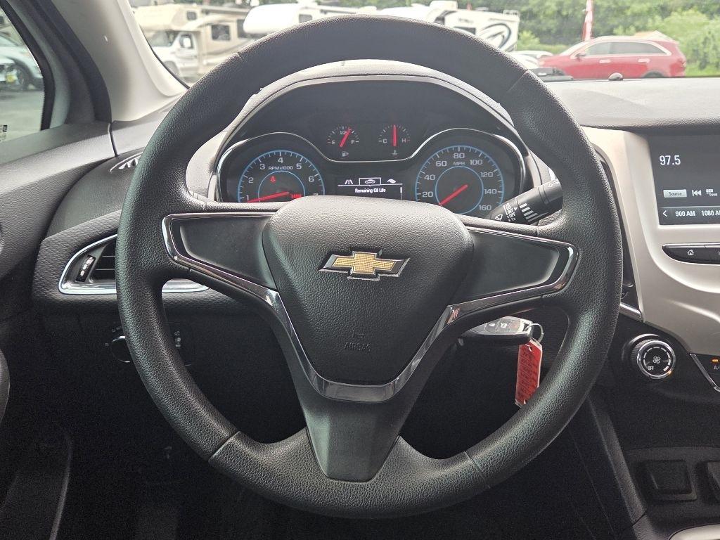 Chevrolet Cruze LS 6M 2018