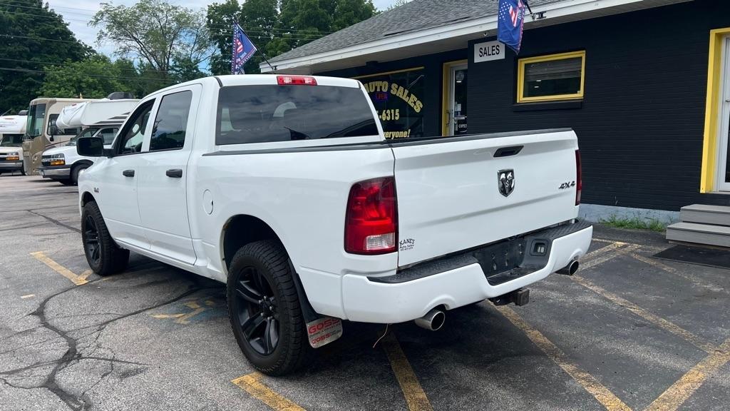 RAM 1500 Tradesman Crew Cab SWB 4WD 2017