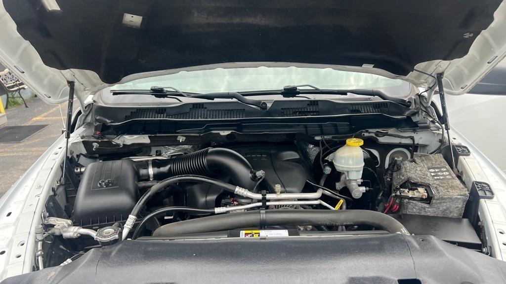 RAM 1500 Tradesman Crew Cab SWB 4WD 2017