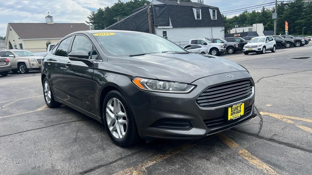 Ford Fusion SE 2016
