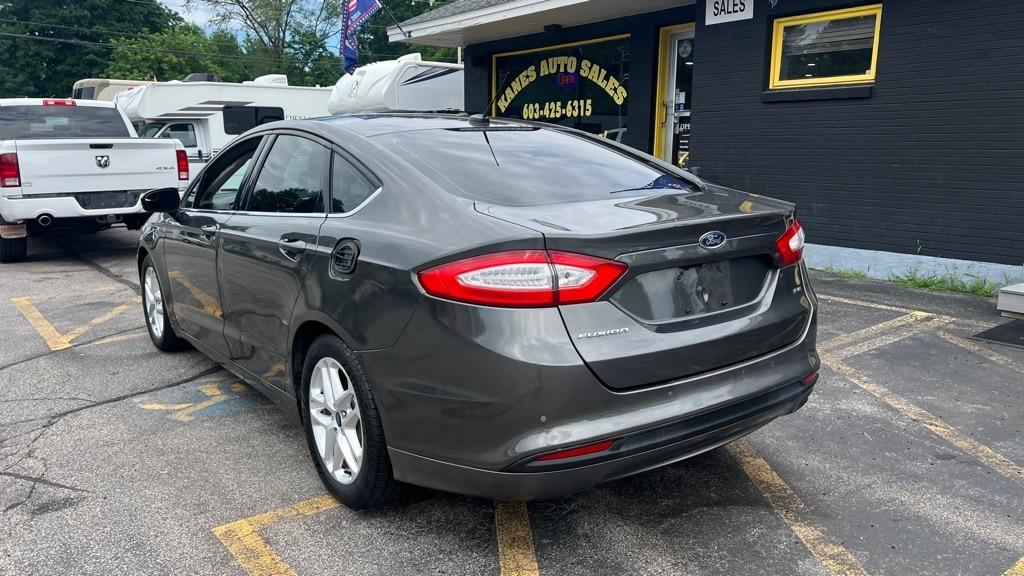 Ford Fusion SE 2016