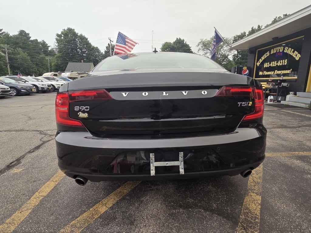 Volvo S90 T5 Momentum AWD 2018