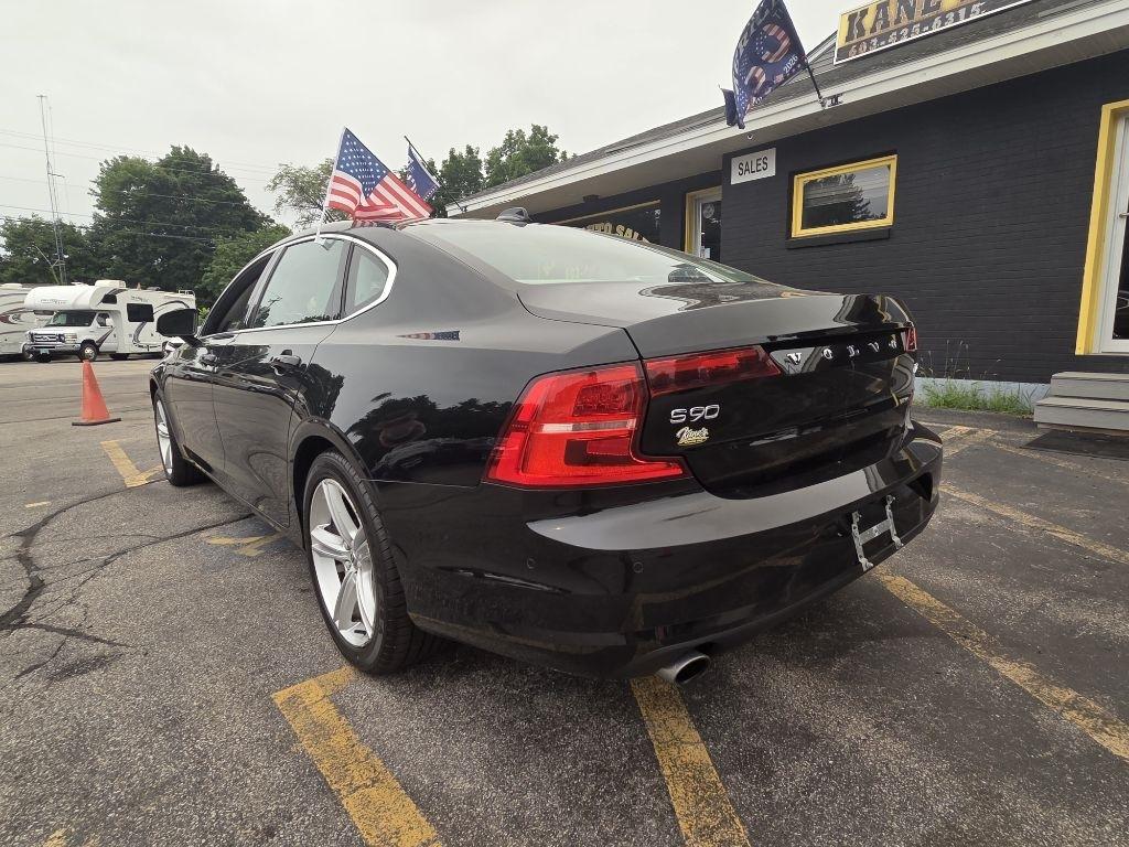 Volvo S90 T5 Momentum AWD 2018