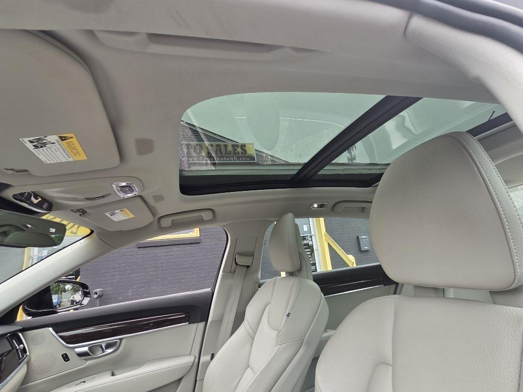 Volvo S90 T5 Momentum AWD 2018