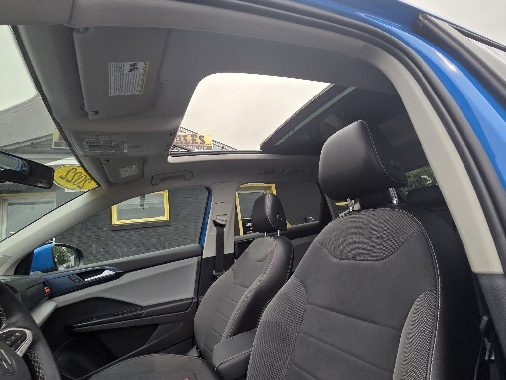 Volkswagen Taos SE 2022