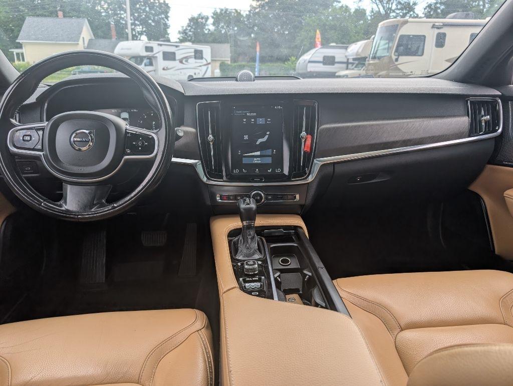 Volvo V90 Cross Country T6 2018