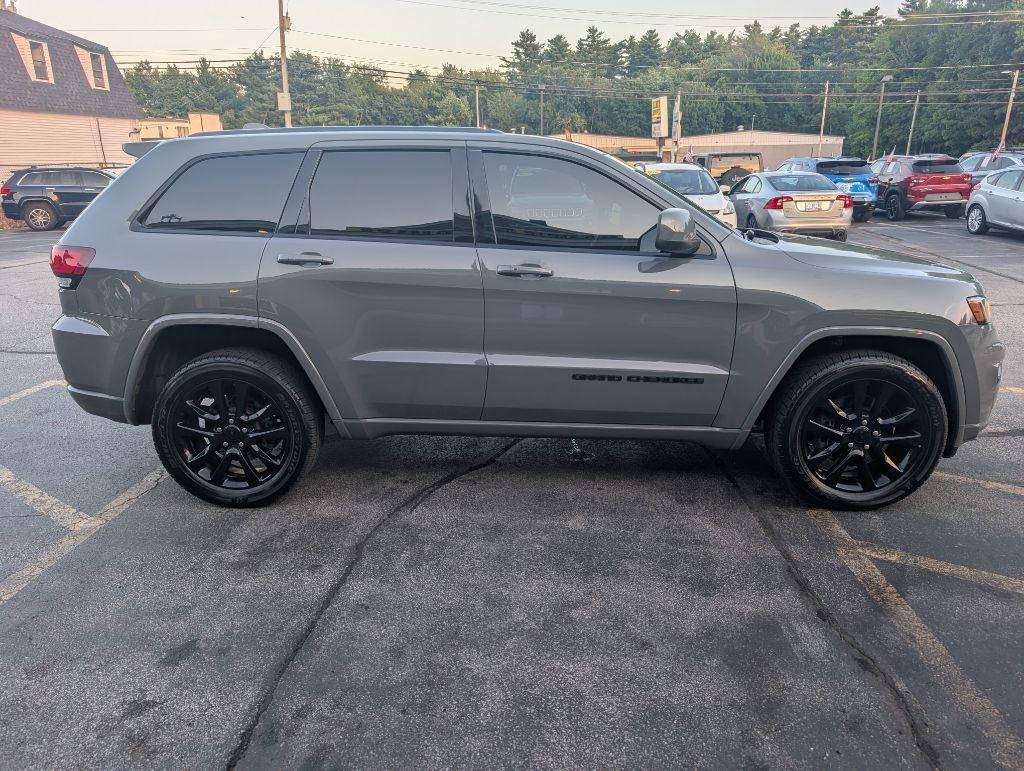 Jeep Grand Cherokee Laredo E 4WD 2021